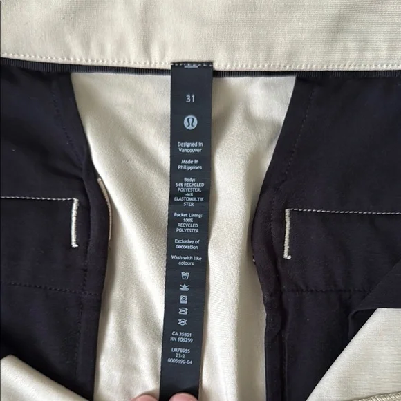 Lululemon Athletica Black and Cream Shorts - Picture 2 of 3